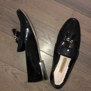 Shiny black Zara classy loafers rounded toe